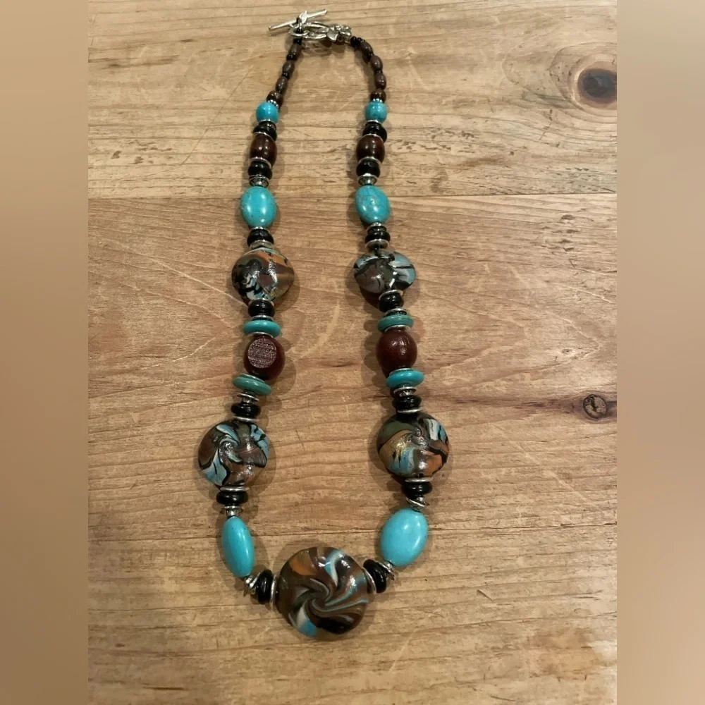 Women’s Turquoise Beaded Statement Necklace Silver Floral Clasp